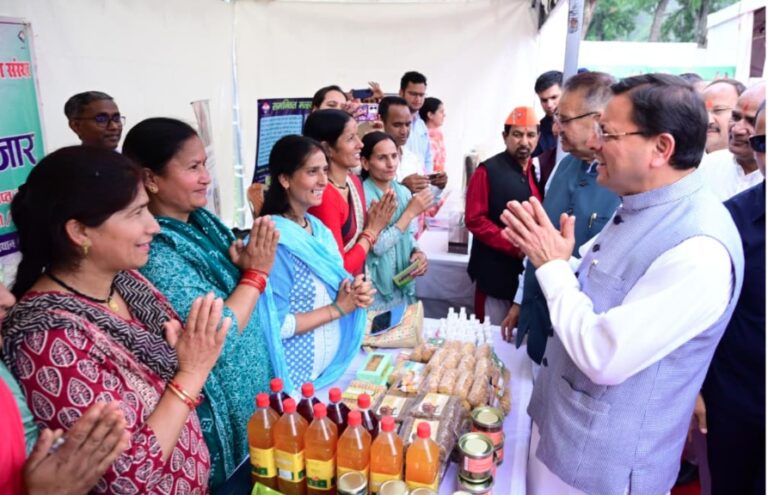 खेत बचाओ अभियान को जनांदोलन बनाने का आह्वान, किसानों ने लिया मिट्टी और कृषि संरक्षण का संकल्प